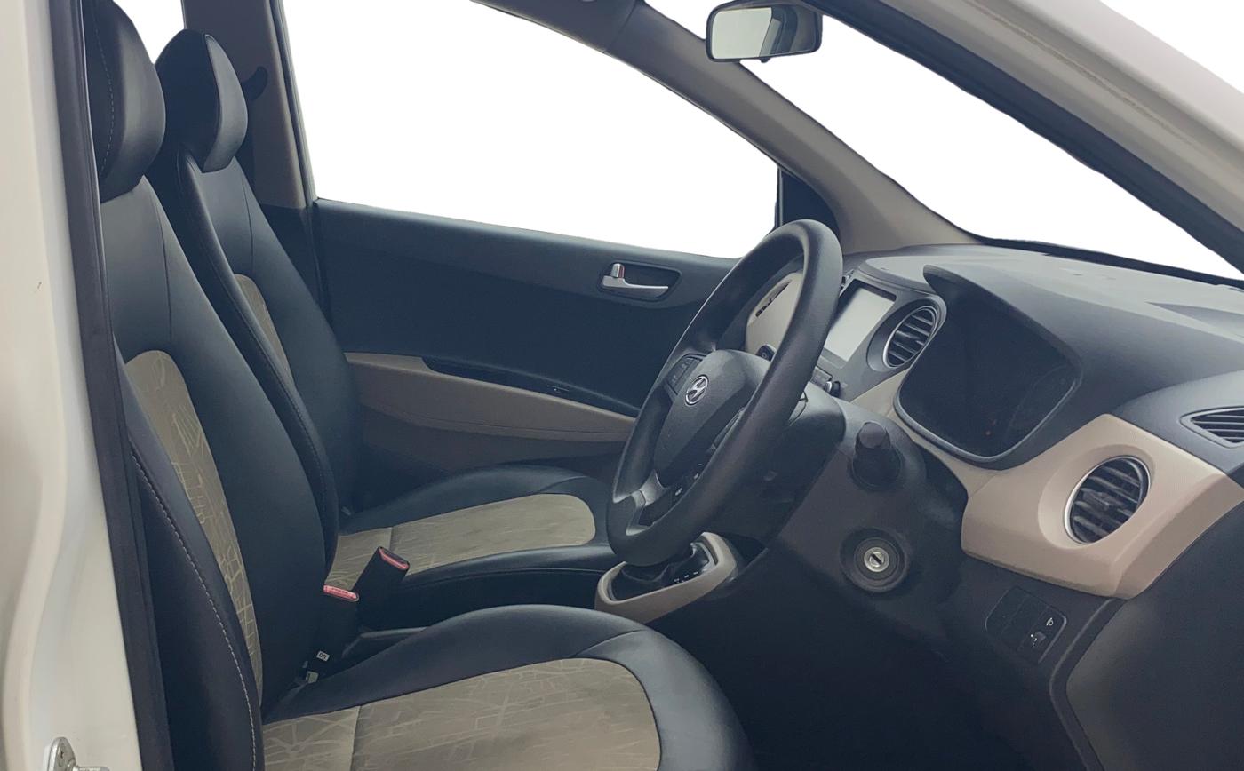 2018 Hyundai Grand i10 SPORTZ AT 1.2 KAPPA VTVT, Petrol, Automatic, 27,517 km, Right Side Front Door Cabin