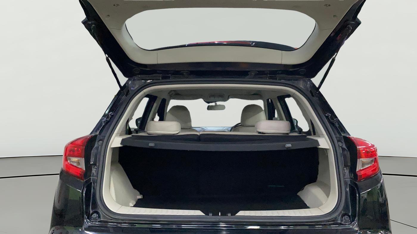2023 Mahindra XUV300 W8 1.2 PETROL, Petrol, Manual, 51,643 km, Boot Open Zoomed View