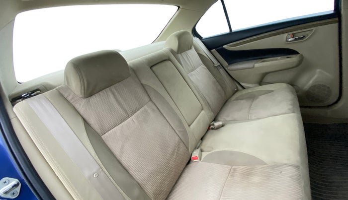 2018 Maruti Ciaz DELTA 1.5 SHVS MT PETROL, Petrol, Manual, 30,350 km, Right Side Rear Door Cabin