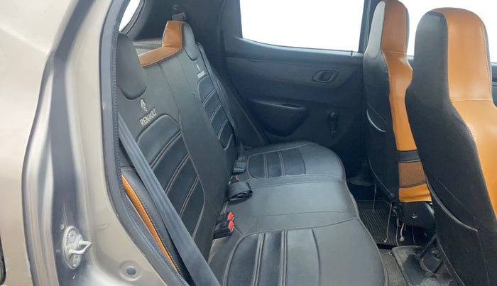 2017 Renault Kwid RXT 1.0 AMT, Petrol, Automatic, 44,636 km, Right Side Rear Door Cabin