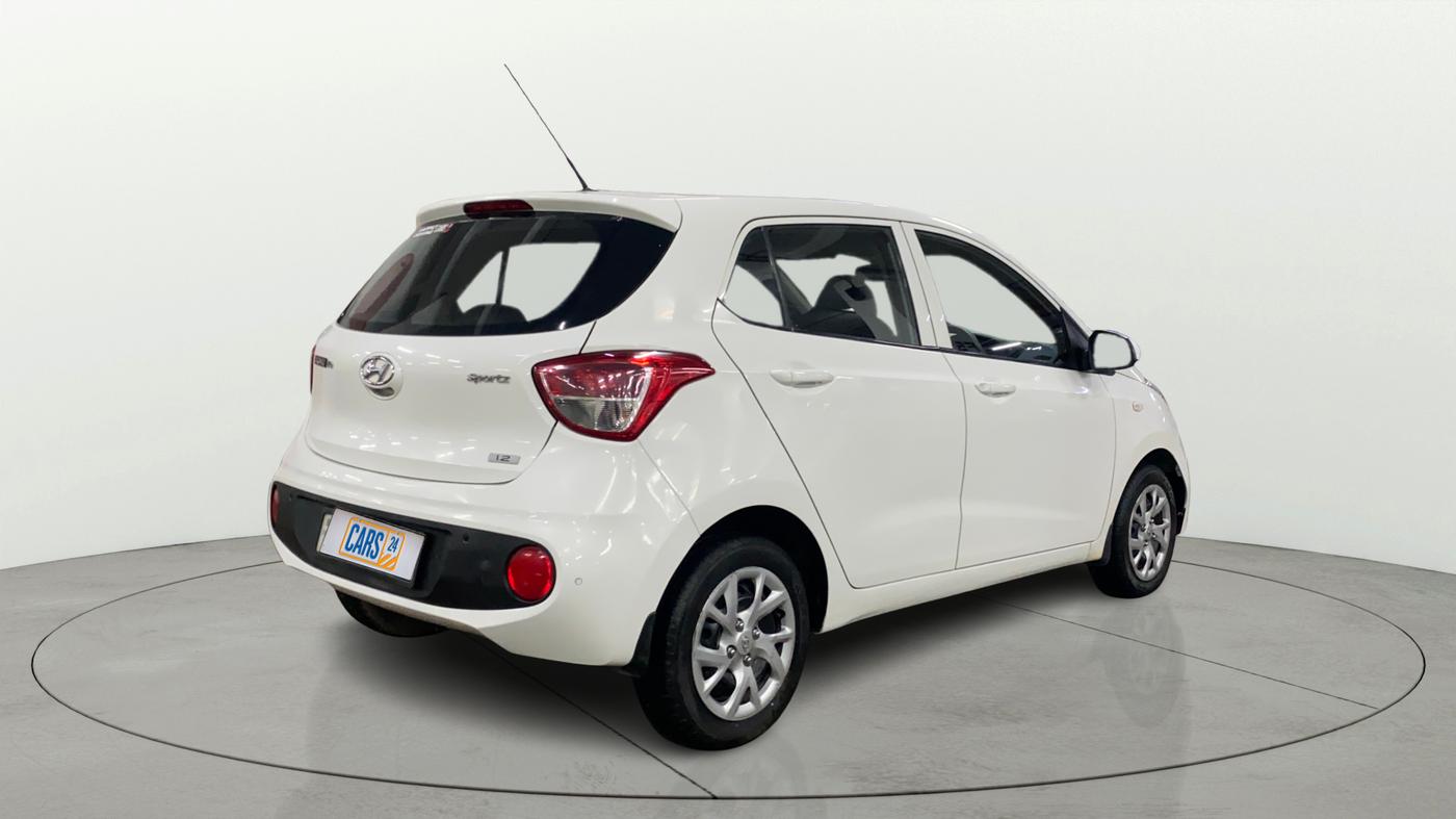 2017 Hyundai Grand i10 SPORTZ 1.2 KAPPA VTVT, Petrol, Manual, 17,970 km, Right Back Diagonal