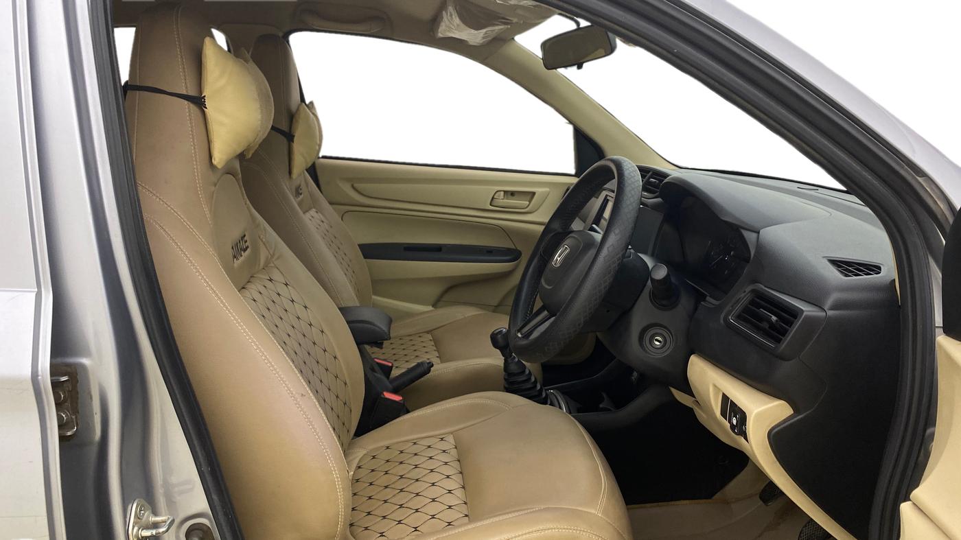 2020 Honda Amaze 1.2L I-VTEC E, CNG, Manual, 40,911 km, Right Side Front Door Cabin