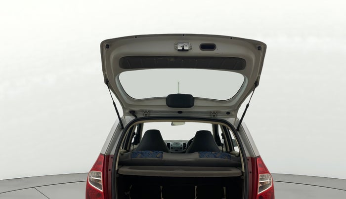 2014 Hyundai i10 SPORTZ 1.1, Petrol, Manual, 1,11,771 km, Boot Door Open