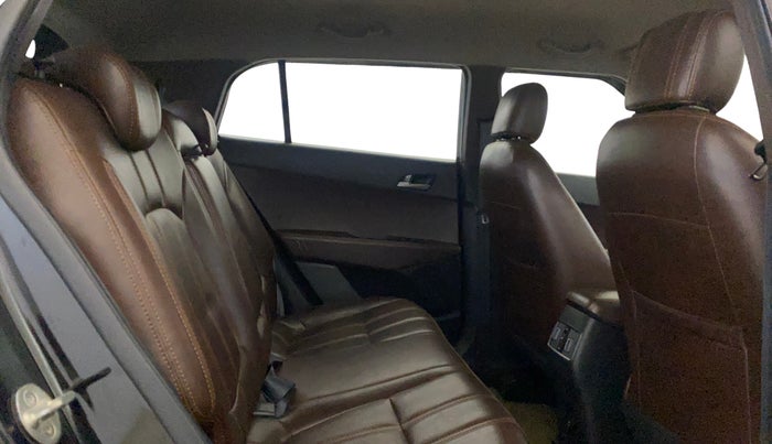 2017 Hyundai Creta SX PLUS 1.6 PETROL, Petrol, Manual, 36,922 km, Right Side Rear Door Cabin