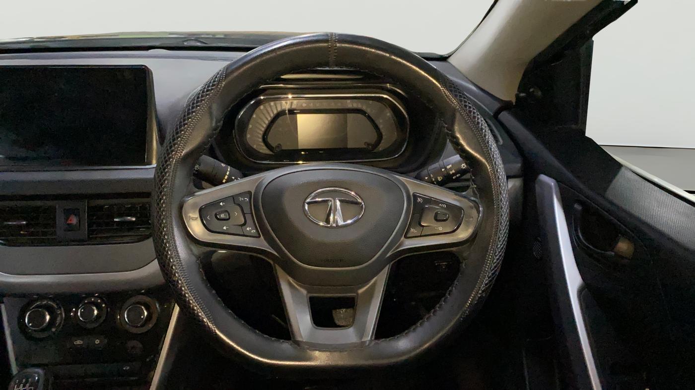 2022 Tata NEXON XE PETROL, CNG, Manual, 35,749 km, Steering Wheel Close Up