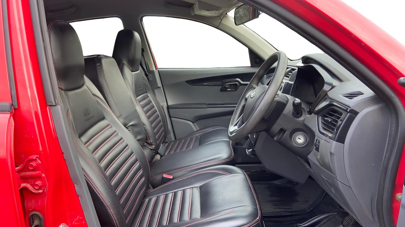 2019 Mahindra KUV 100 NXT K2 P 6 STR, Petrol, Manual, 40,324 km, Right Side Front Door Cabin