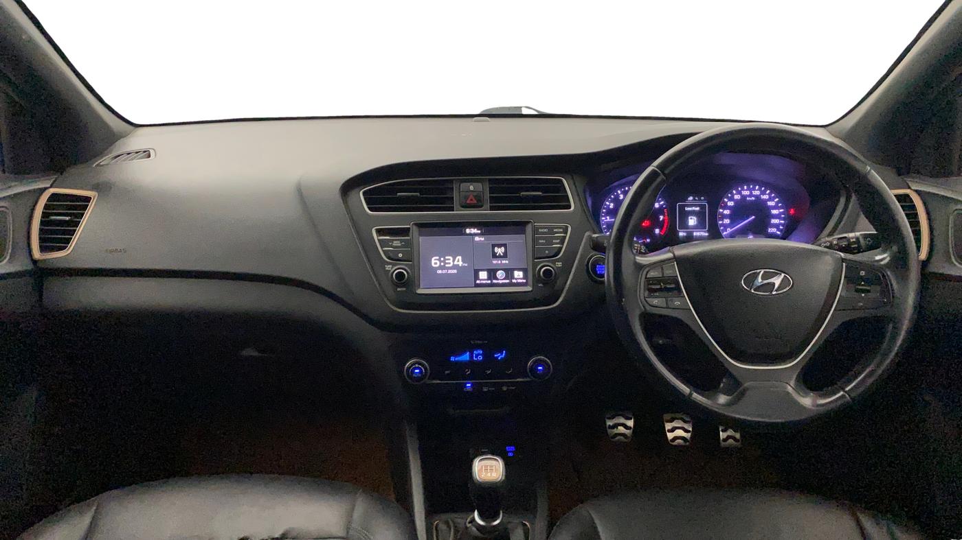 2018 Hyundai i20 Active 1.2 SX, Petrol, Manual, 81,975 km, Dashboard