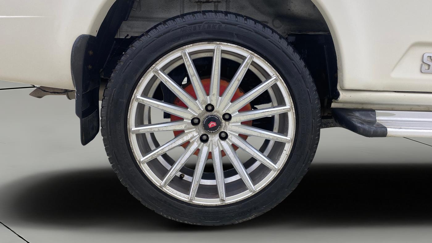 2021 Mahindra Scorpio S5, Diesel, Manual, 71,605 km, Right Rear Wheel