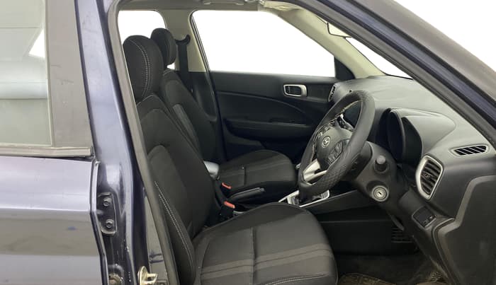 2020 Hyundai VENUE SX 1.0 TURBO, Petrol, Manual, 80,025 km, Right Side Front Door Cabin