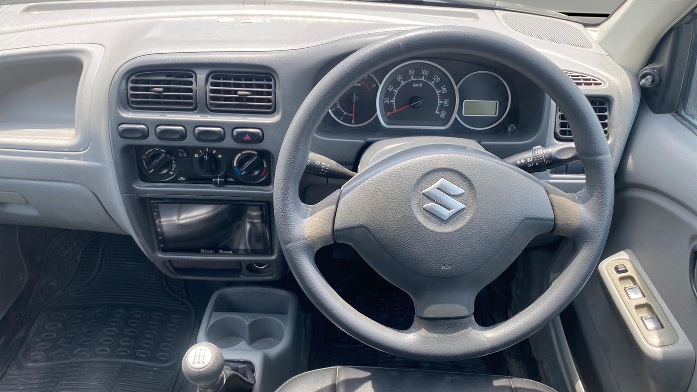 2013 Maruti Alto K10 VXI, Petrol, Manual, 43,720 km, Steering Wheel Close Up