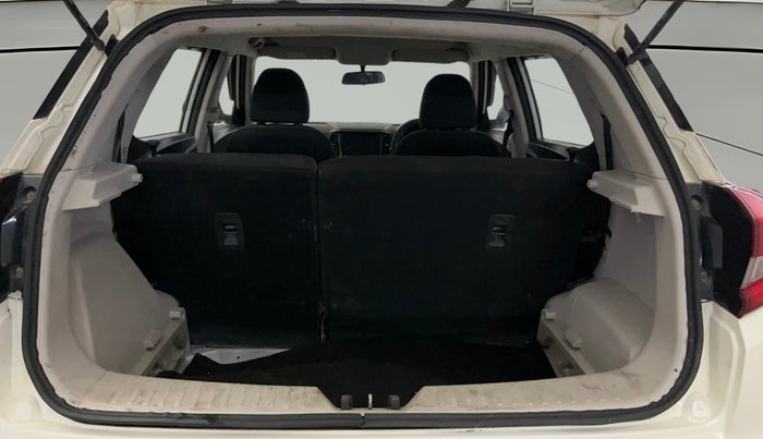 2021 Mahindra XUV300 W4 1.5 DIESEL, Diesel, Manual, 25,791 km, Boot Open Zoomed View