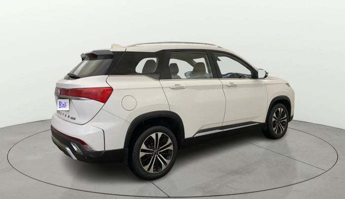 2023 MG HECTOR PLUS Sharp Pro 1.5 Turbo Petrol CVT 6 STR, Petrol, Automatic, 46,361 km, Right Back Diagonal