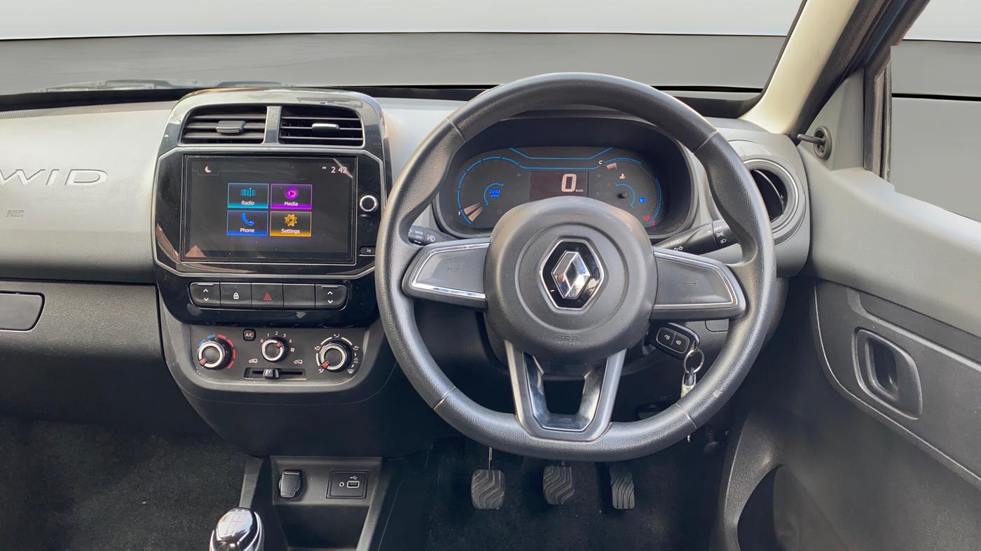 2020 Renault Kwid RXT 1.0 (O), Petrol, Manual, 18,092 km, Steering Wheel Close Up