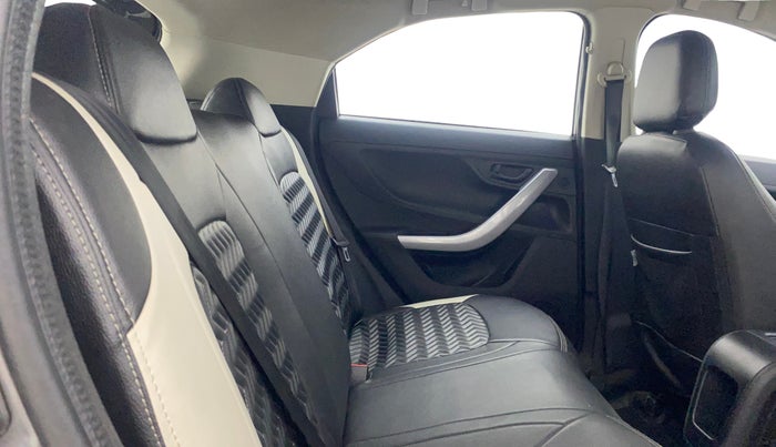 2022 Tata NEXON XM SUNROOF PETROL, Petrol, Manual, 16,608 km, Right Side Rear Door Cabin