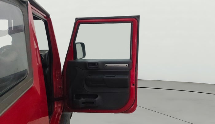 2022 Mahindra Thar LX  P 4WD AT CONVERTIBLE, Petrol, Automatic, 35,208 km, RHS Front Door