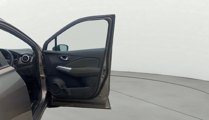 2021 Nissan Kicks XV 1.5, Petrol, Manual, 16,012 km, RHS Front Door