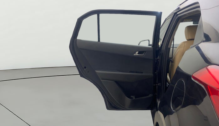 2016 Hyundai Creta SX PLUS 1.6 PETROL, Petrol, Manual, 1,19,767 km, LHS Rear Door