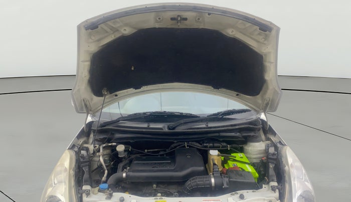 2013 Maruti Swift VDI, Diesel, Manual, 1,29,666 km, Open Bonet