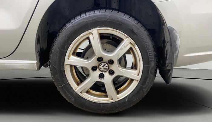 2012 Volkswagen Vento HIGHLINE DIESEL 1.6, Diesel, Manual, 1,31,890 km, Left Rear Wheel