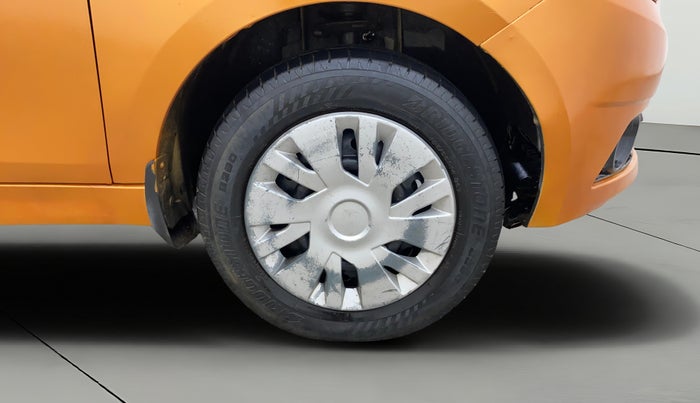 2017 Tata Tiago XT PETROL, Petrol, Manual, 94,455 km, Right Front Wheel