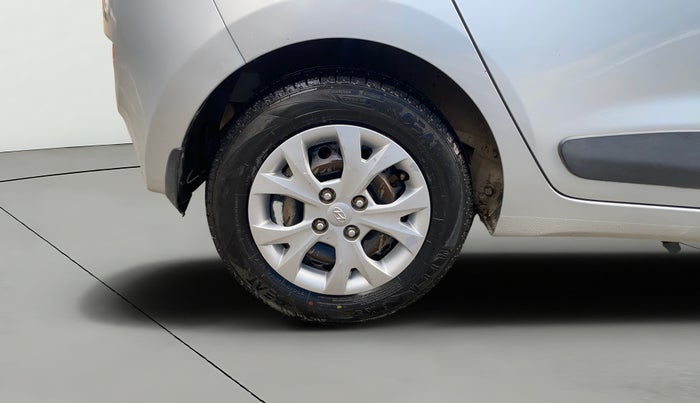 2016 Hyundai Grand i10 SPORTZ 1.2 KAPPA VTVT, Petrol, Manual, 57,278 km, Left Rear Wheel