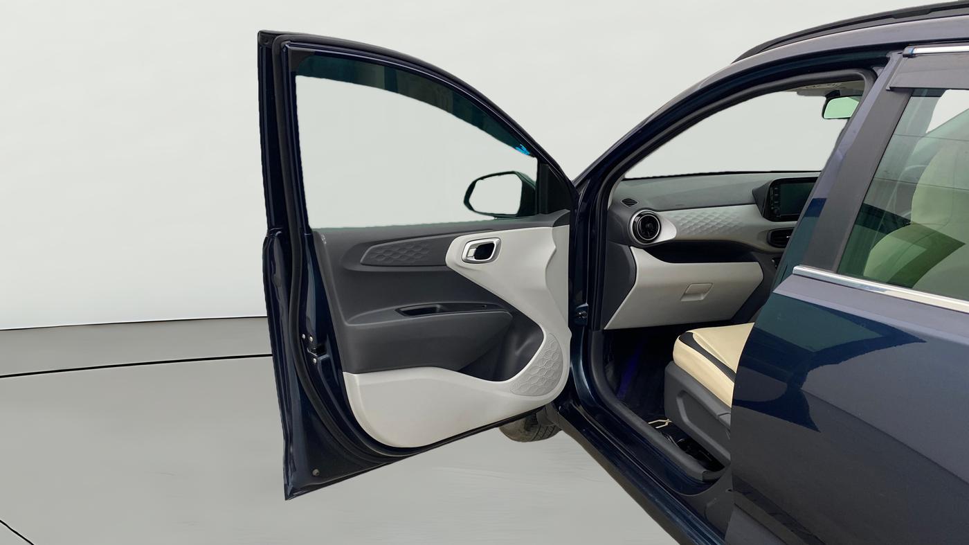 2025 Hyundai GRAND I10 NIOS Sportz (O) 1.2 Kappa AMT, Petrol, Automatic, 3,161 km, LHS Front Door