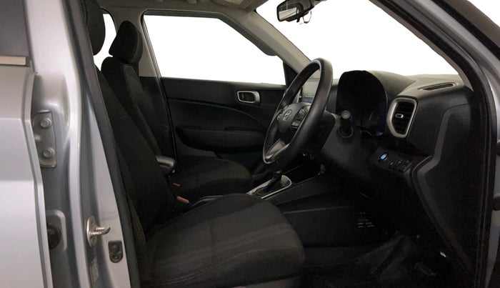 2019 Hyundai VENUE SX PLUS 1.0 TURBO DCT, Petrol, Automatic, 60,108 km, Right Side Front Door Cabin