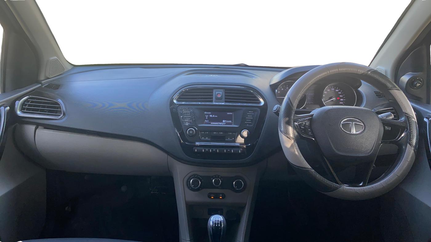 2019 Tata Tiago XZ PETROL, Petrol, Manual, 65,915 km, Dashboard