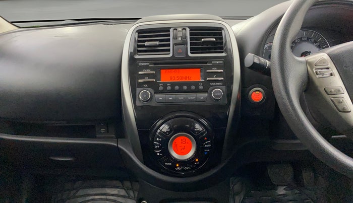 2017 Nissan Micra XV CVT, Petrol, Automatic, 39,108 km, Air Conditioner