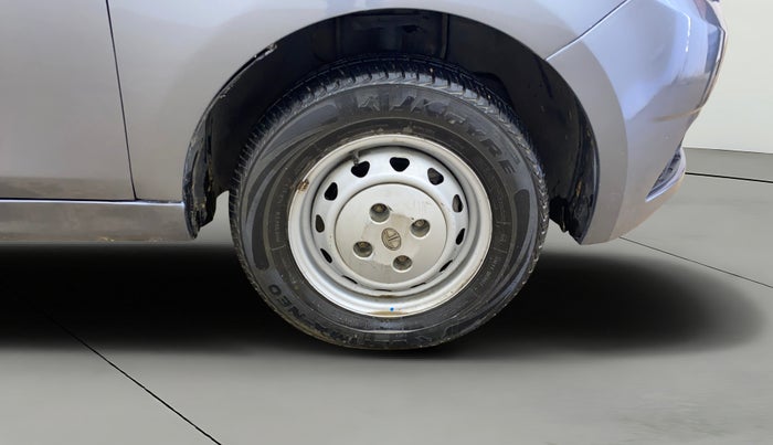 2018 Tata Tiago XM PETROL, Petrol, Manual, 83,861 km, Right Front Wheel