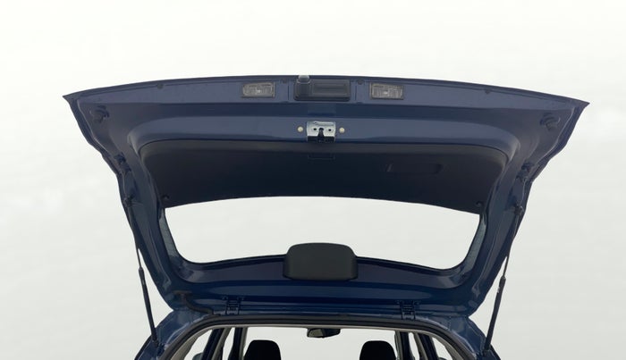 2023 Hyundai VENUE SX 1.2 PETROL, Petrol, Manual, 17,044 km, Boot Door Open