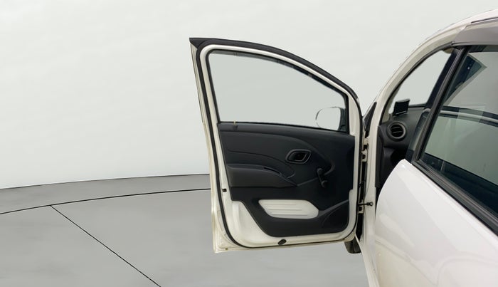 2018 Datsun Redi Go A, Petrol, Manual, 27,026 km, LHS Front Door