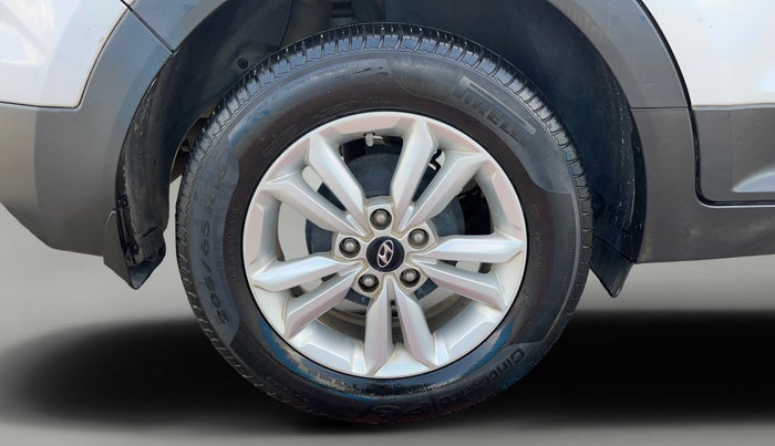 2018 Hyundai Creta SX PLUS 1.6 DIESEL, Diesel, Manual, 1,36,104 km, Right Rear Wheel