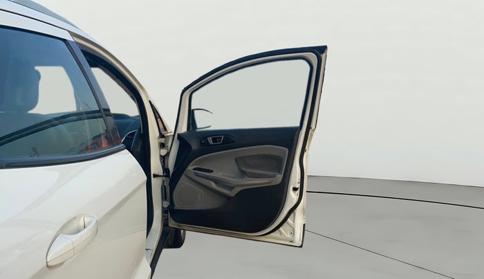 2016 Ford Ecosport TITANIUM 1.5L DIESEL, Diesel, Manual, 1,13,501 km, RHS Front Door