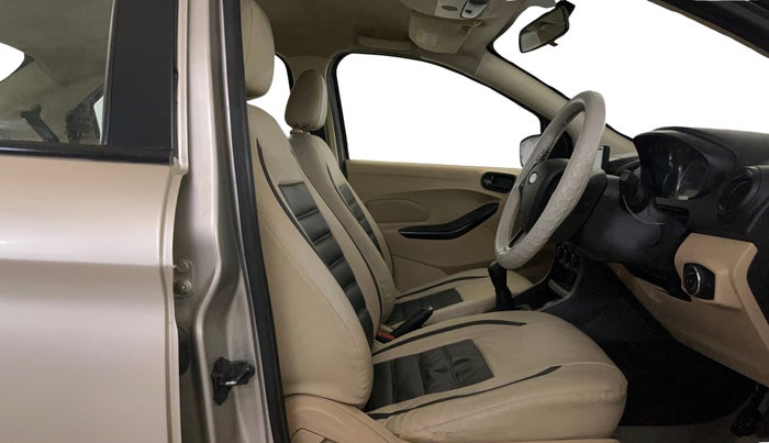 2021 Ford Figo Aspire TITANIUM 1.2 PETROL, Petrol, Manual, 45,310 km, Right Side Front Door Cabin