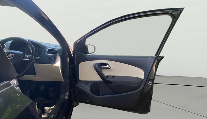 2020 Skoda Rapid 1.0 AMBITION TSI MT, Petrol, Manual, 1,27,714 km, RHS Front Door