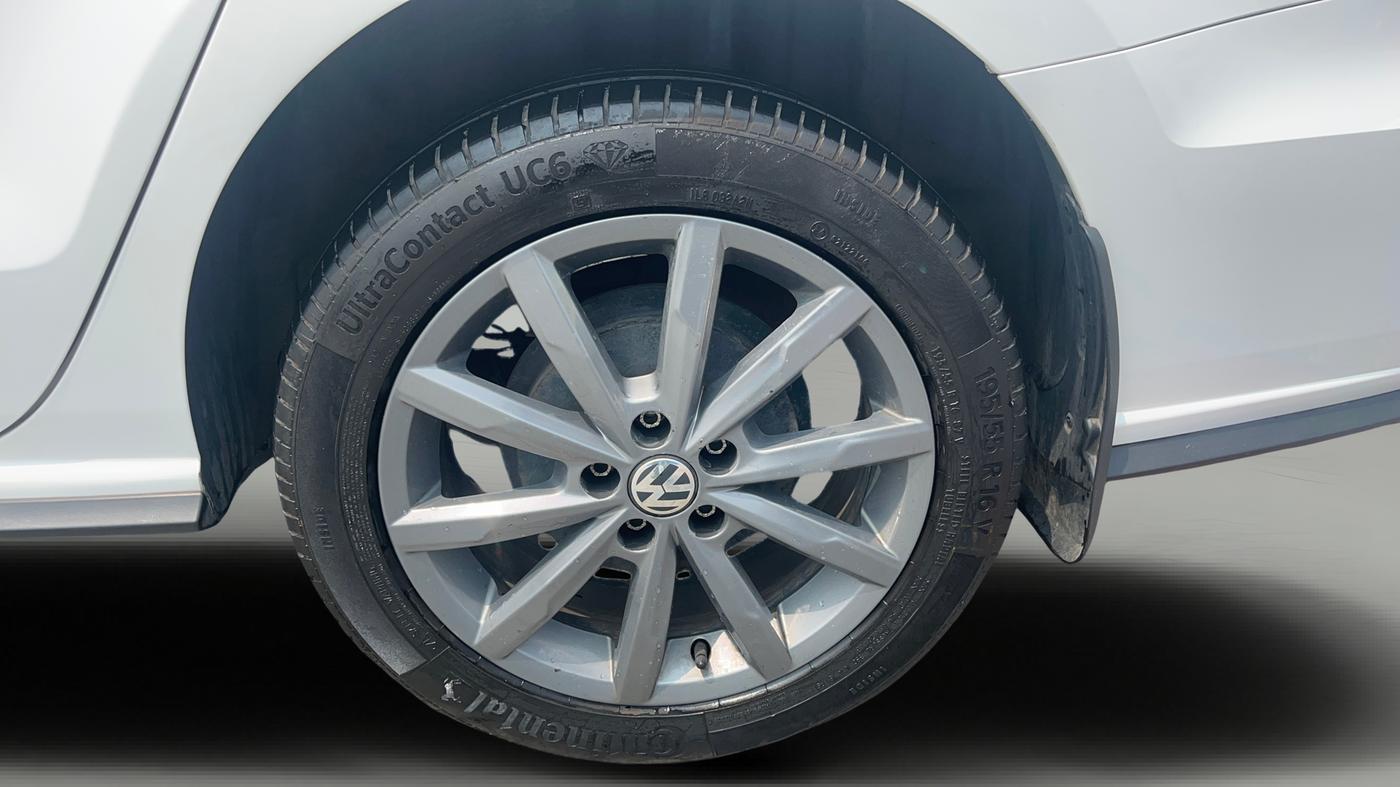 2020 Volkswagen Vento HIGHLINE PLUS 1.0L TSI, Petrol, Manual, 84,926 km, Left Rear Wheel