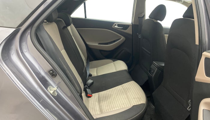 2019 Hyundai Elite i20 ASTA 1.2 (O), Petrol, Manual, 54,565 km, Right Side Rear Door Cabin