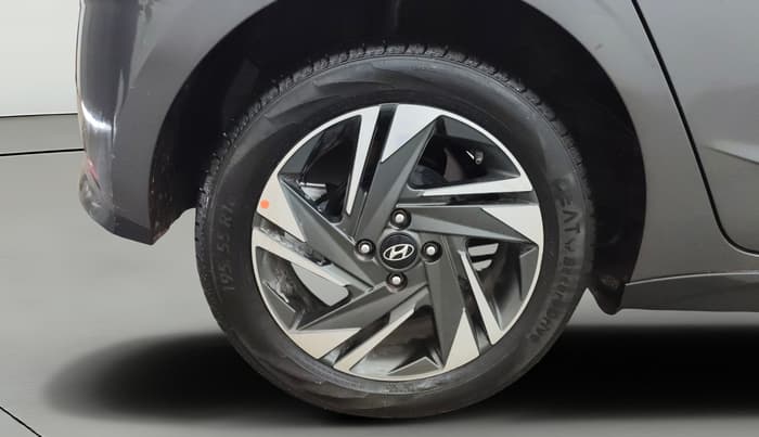2020 Hyundai NEW I20 ASTA 1.2 MT, Petrol, Manual, 1,09,047 km, Right Rear Wheel