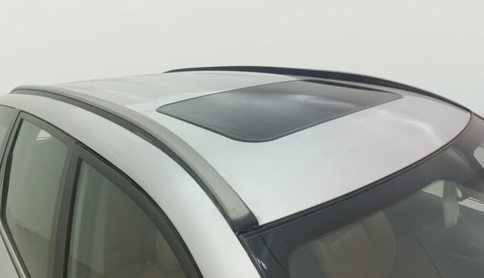 2018 Mahindra XUV500 W11, Diesel, Manual, 69,561 km, Roof
