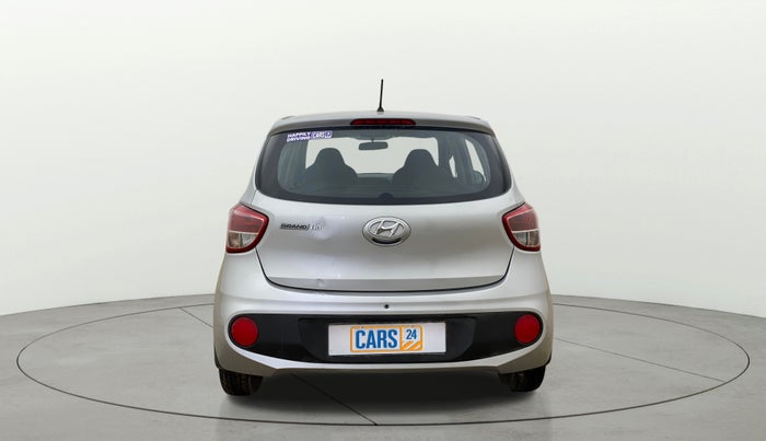 2018 Hyundai Grand i10 MAGNA 1.2 KAPPA VTVT, Petrol, Manual, 30,514 km, Back/Rear