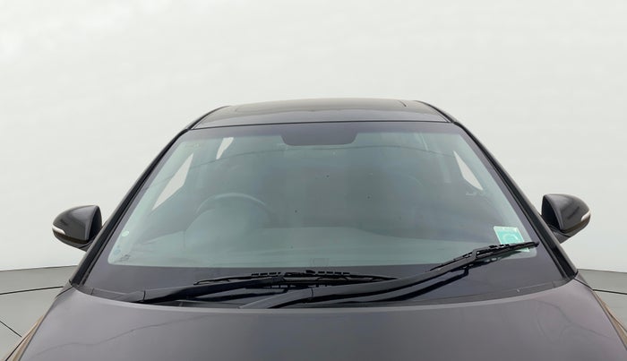 2017 Hyundai New Elantra 2.0 SX(O) AT PETROL, Petrol, Automatic, 1,07,578 km, Front Windshield