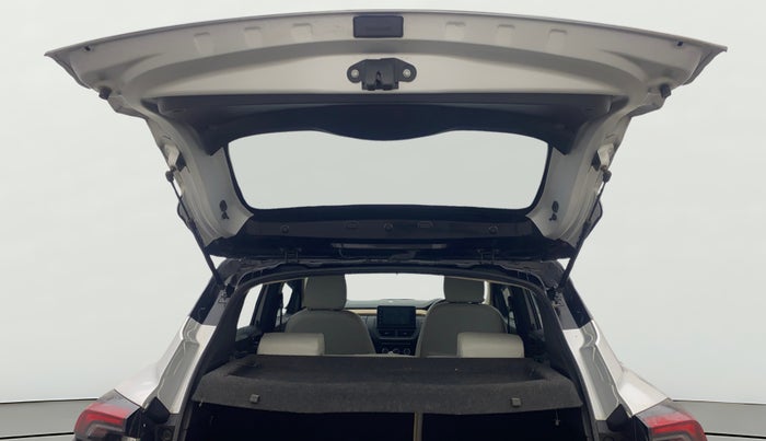 2021 Renault Kiger RXT 1.0 TURBO MT, Petrol, Manual, 17,519 km, Boot Door Open