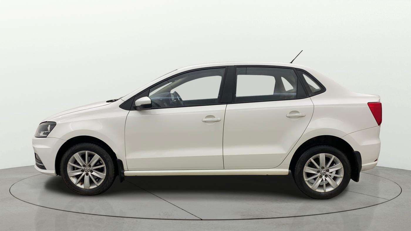 2016 Volkswagen Ameo HIGHLINE1.2L, Petrol, Manual, 32,487 km, Left Side