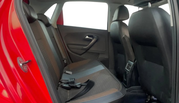 2018 Volkswagen Polo HIGHLINE PLUS 1.0 16 ALLOY, Petrol, Manual, 1,11,234 km, Right Side Rear Door Cabin