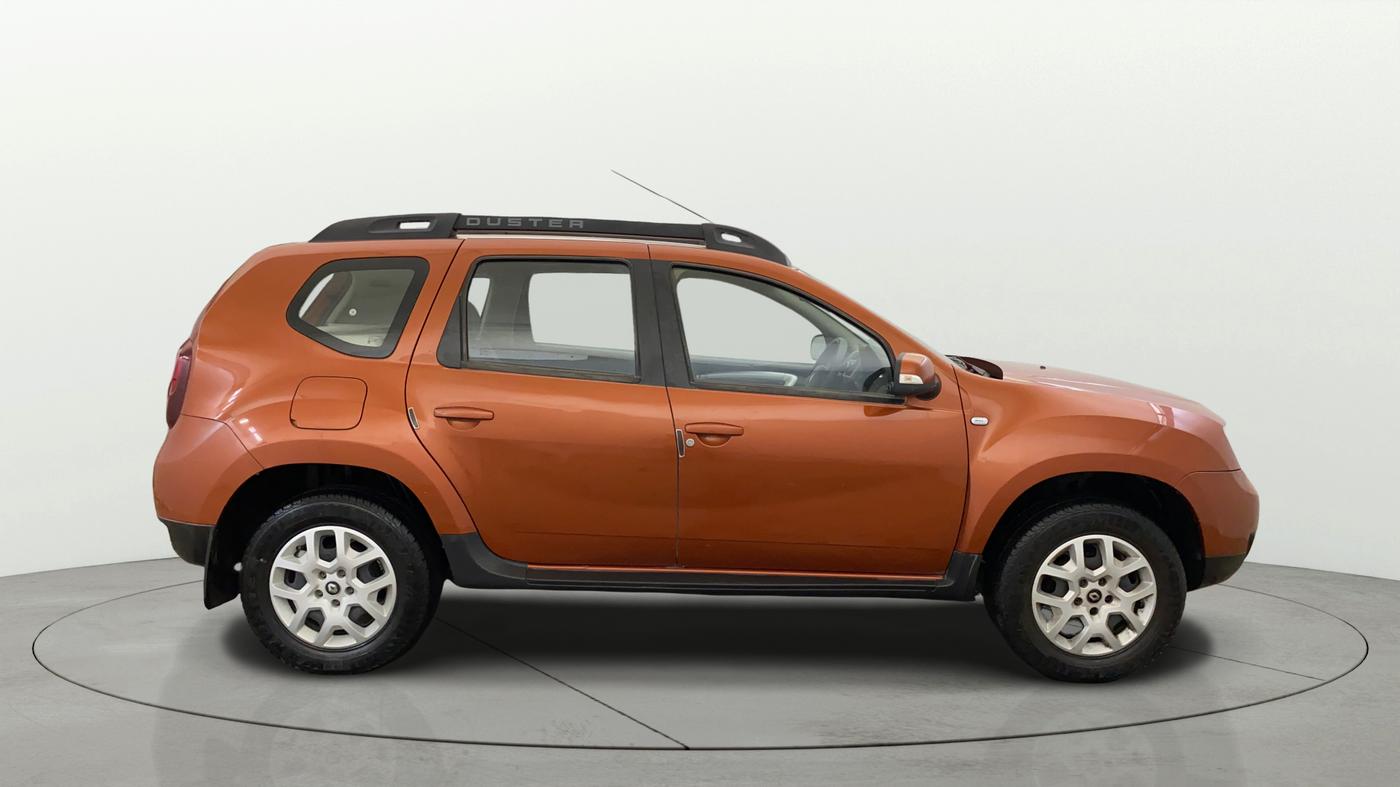 2017 Renault Duster RXL PETROL, CNG, Manual, 26,817 km, Right Side View