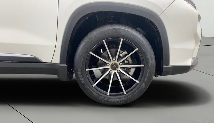 2023 Toyota URBAN CRUISER HYRYDER E NEO DRIVE, Petrol, Manual, 36,649 km, Right Front Wheel