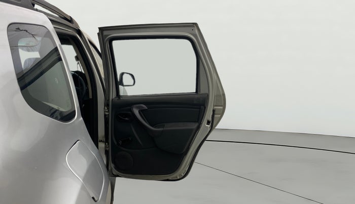 2015 Renault Duster 85 PS RXE DIESEL, Diesel, Manual, 86,870 km, RHS Rear Door