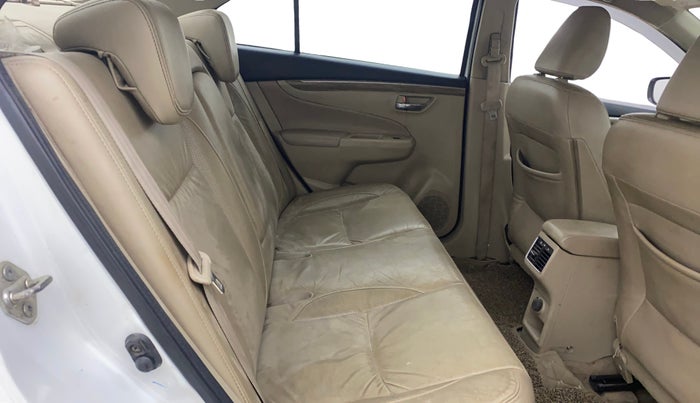 2020 Maruti Ciaz ALPHA 1.5 SHVS PETROL, CNG, Manual, 1,43,410 km, Right Side Rear Door Cabin