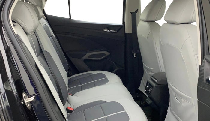 2025 Skoda Kylaq Signature, Petrol, Manual, 2,071 km, Right Side Rear Door Cabin